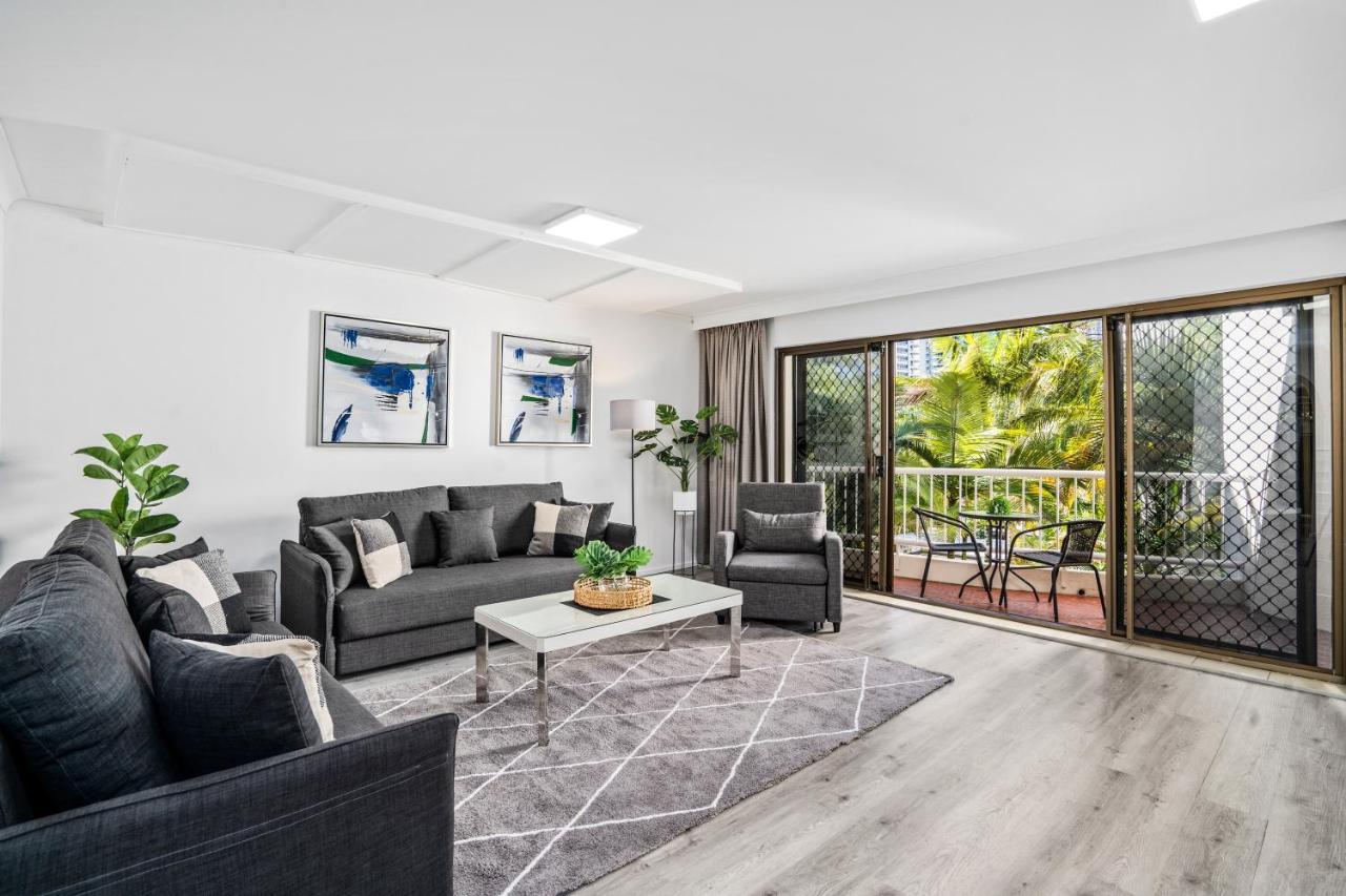Coco Bella Retreat In Central Surfers - Sleeps 6-8 Гоулд Коуст Екстериор снимка
