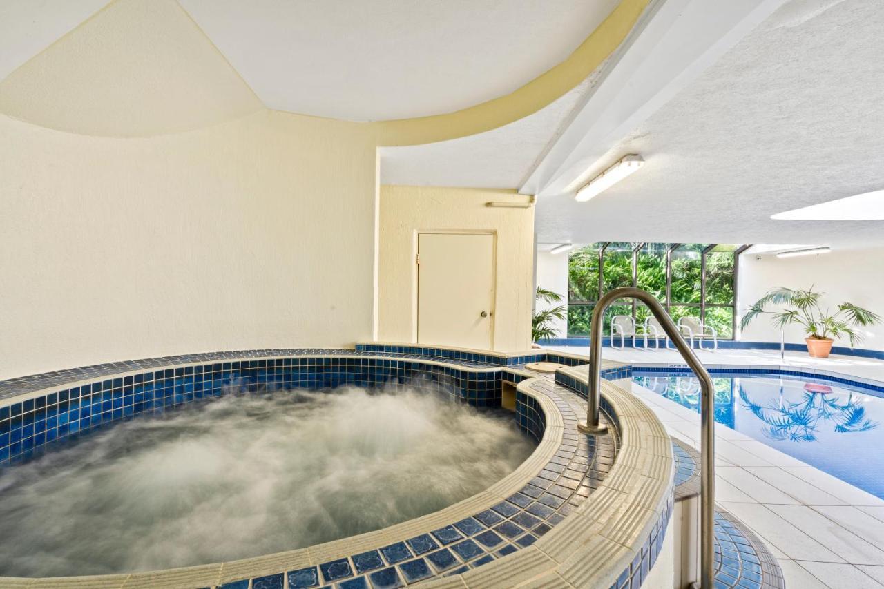 Coco Bella Retreat In Central Surfers - Sleeps 6-8 Гоулд Коуст Екстериор снимка